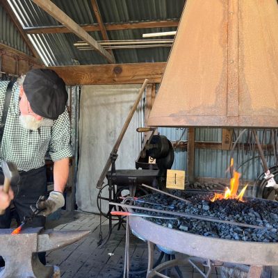 Blacksmith demonstration in the farm shop (1) Blacksmith demonstration in the farm shop (1)